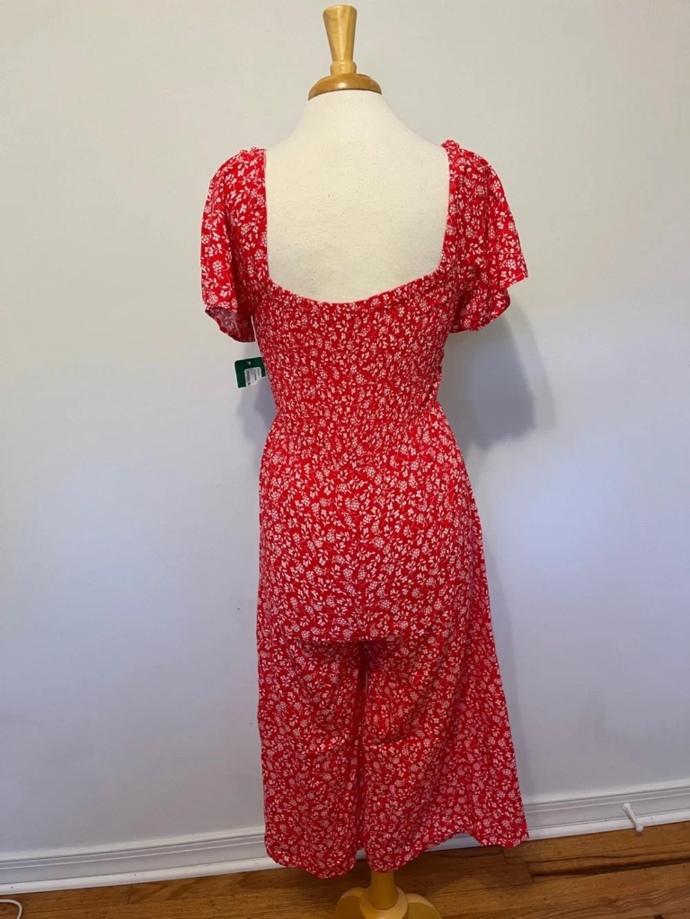 NWT luxology | floral jumpsuit | Small Smocked back - Picture 3 of 14